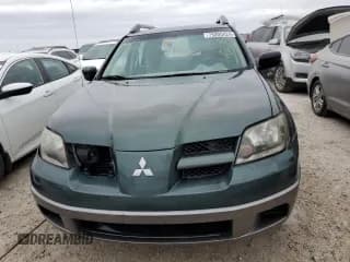 ✅ 2004 Mitsubishi Outlander LS • VIN: JA4LX31F54U003188 • Lot: 75200424. Wystawiony na Copart z przebiegiem Nie podano. Bezpłatny archiwum sprzedaży aukcyjnych z USA i szczegółowy raport historii pojazdu na DreamBid. Zdjęcie 5.