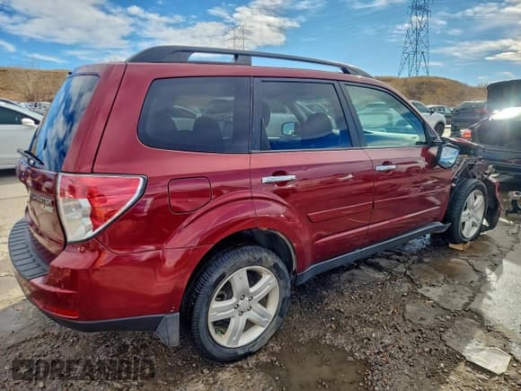 ✅ 2009 Subaru Forester X • VIN: JF2SH63629H793371 • Lot: 93826565. Listed on Copart with 138,267 mi. Free auction sales archive from the USA and detailed vehicle history report at DreamBid. Image 3.