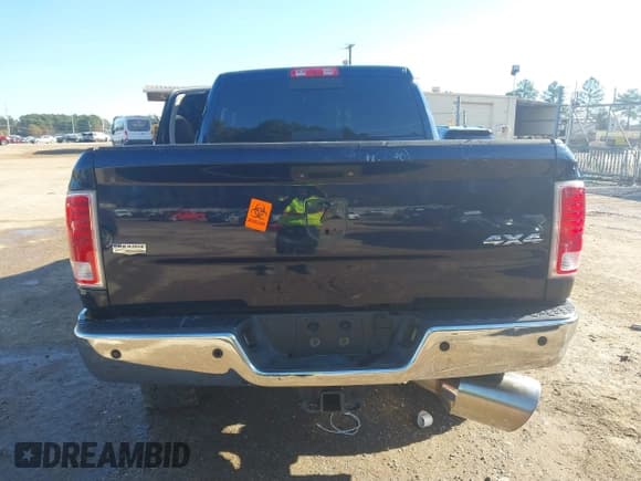 ✅ 2013 Ram 2500 Laramie • VIN: 3C6UR5FL2DG584612 • Lot: 41007044. Wystawiony na IAAI z przebiegiem Nie podano. Bezpłatny archiwum sprzedaży aukcyjnych z USA i szczegółowy raport historii pojazdu na DreamBid. Zdjęcie 16.