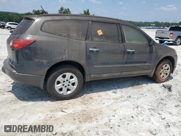 ✅ 2009 Chevrolet Traverse LS • VIN: 1GNEV13D69S162574 • Lot: 62052225. Wystawiony na Copart z przebiegiem 175 811 mil. Bezpłatny archiwum sprzedaży aukcyjnych z USA i szczegółowy raport historii pojazdu na DreamBid. Zdjęcie 3.