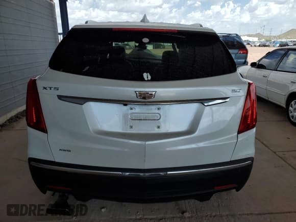 ✅ 2017 Cadillac XT5 Premium Luxury AWD • VIN: 1GYKNERS5HZ172778 • Lot: 81845185. Listed on Copart with 115,206 mi. Free auction sales archive from the USA and detailed vehicle history report at DreamBid. Image 6.