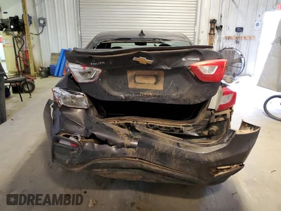 ✅ 2017 Chevrolet Cruze Premier • VIN: 1G1BF5SM9H7118449 • Lot: 68184502. Listed on Copart with 96,367 mi. Free auction sales archive from the USA and detailed vehicle history report at DreamBid. Image 6.