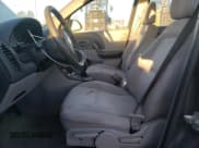 ✅ 2004 Saturn VUE V6 • VIN: 5GZCZ53474S867760 • Lot: 37641954. Wystawiony na Copart z przebiegiem 125 213 mil. Bezpłatny archiwum sprzedaży aukcyjnych z USA i szczegółowy raport historii pojazdu na DreamBid. Zdjęcie 7.