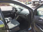 ✅ 2016 Ford Escape SE • VIN: 1FMCU9GX0GUB92656 • Лот: 43641641. Опубликован ранее на IAAI с пробегом 113 422 миль. Бесплатный доступ к архиву аукционных продаж из США и подробный отчёт об истории автомобиля на DreamBid. Изображение 5.