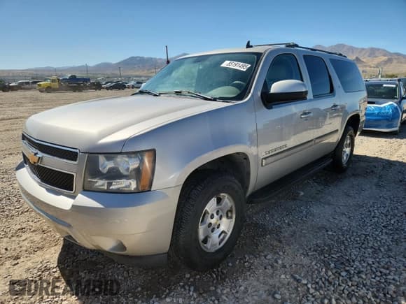 ✅ 2007 Chevrolet Suburban LTZ • VIN: 3GNFK16327G112047 • Lot: 85191495. Listed on Copart with 235,848 mi. Free auction sales archive from the USA and detailed vehicle history report at DreamBid. Image 1.