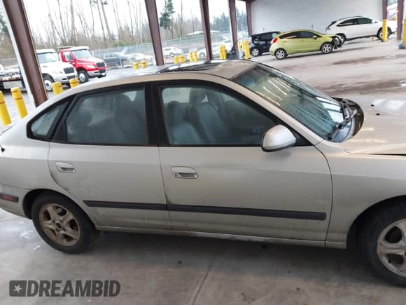 ✅ 2005 Hyundai Elantra GLS • VIN: KMHDN56D65U147087 • Lot: 41652391. Wystawiony na IAAI z przebiegiem 151 246 mil. Bezpłatny archiwum sprzedaży aukcyjnych z USA i szczegółowy raport historii pojazdu na DreamBid. Zdjęcie 13.