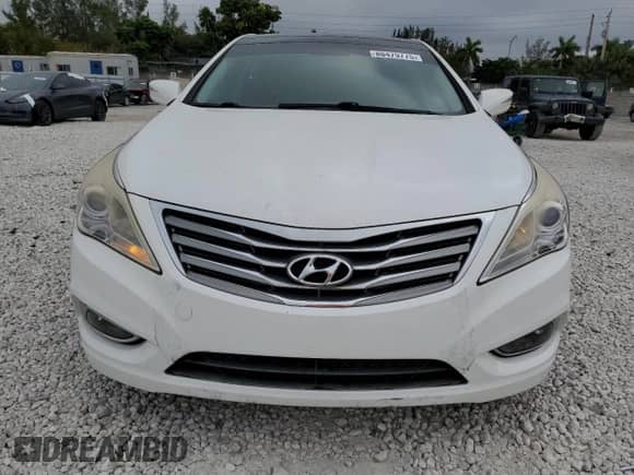 2014 Hyundai Azera Limited with VIN KMHFH4JG1EA377889, listed as a Copart auction lot 88479775 with 95,212 mi miles and Salvage title. Bid and sale history available at DreamBid. Image 5.
