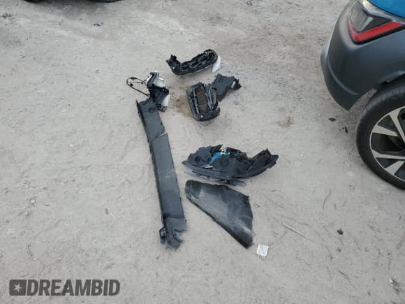 ✅ 2022 Hyundai Kona Limited • VIN: KM8K53A34NU775062 • Лот: 76203924. Опубликован ранее на Copart с пробегом 15 396 миль. Бесплатный доступ к архиву аукционных продаж из США и подробный отчёт об истории автомобиля на DreamBid. Изображение 12.