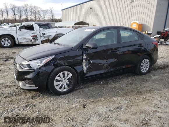 ✅ 2021 Hyundai Accent SE • VIN: 3KPC24A68ME138996 • Лот: 45197065. Опубликован ранее на Copart с пробегом 87 065 миль. Бесплатный доступ к архиву аукционных продаж из США и подробный отчёт об истории автомобиля на DreamBid. Изображение 1.