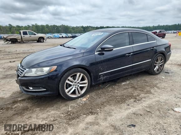 ✅ 2013 Volkswagen CC Lux • VIN: WVWRN7AN0DE502415 • Лот: 64078275. Опубликован ранее на Copart с пробегом 115 670 миль. Бесплатный доступ к архиву аукционных продаж из США и подробный отчёт об истории автомобиля на DreamBid. Изображение 1.