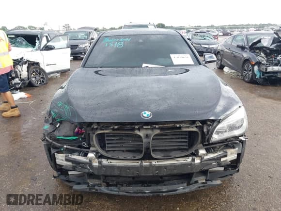 ✅ 2014 BMW 7 Series ALPINA B7 • VIN: WBAYE8C5XED135784 • Lot: 43039631. Wystawiony na IAAI z przebiegiem 103 428 mil. Bezpłatny archiwum sprzedaży aukcyjnych z USA i szczegółowy raport historii pojazdu na DreamBid. Zdjęcie 13.