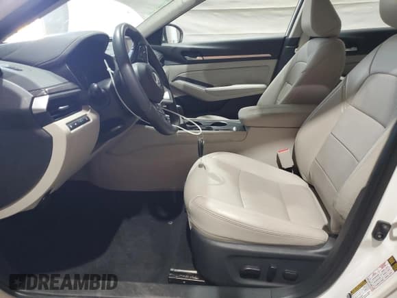 ✅ 2019 Nissan Altima Platinum • VIN: 1N4BL4FW7KN302755 • Lot: 65153775. Wystawiony na Copart z przebiegiem 96 276 mil. Bezpłatny archiwum sprzedaży aukcyjnych z USA i szczegółowy raport historii pojazdu na DreamBid. Zdjęcie 7.