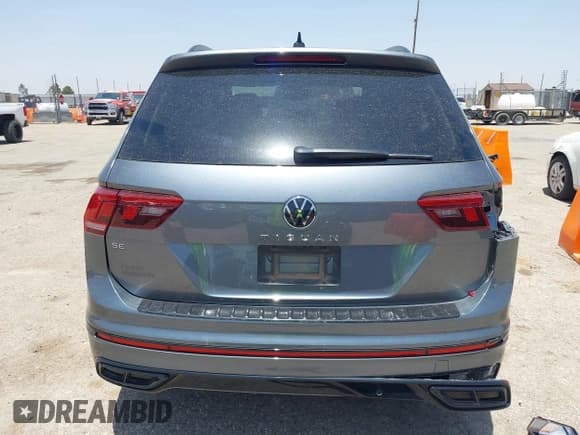 ✅ 2023 Volkswagen Tiguan SE R-Line Black • VIN: 3VVCB7AX7PM002428 • Лот: 42510090. Опубликован ранее на IAAI с пробегом 31 362 миль. Бесплатный доступ к архиву аукционных продаж из США и подробный отчёт об истории автомобиля на DreamBid. Изображение 17.