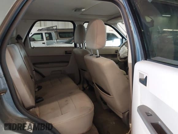 ✅ 2011 Ford Escape Hybrid • VIN: 1FMCU4K31BKC63987 • Лот: 41987374. Опубликован ранее на IAAI с пробегом 111 568 миль. Бесплатный доступ к архиву аукционных продаж из США и подробный отчёт об истории автомобиля на DreamBid. Изображение 8.