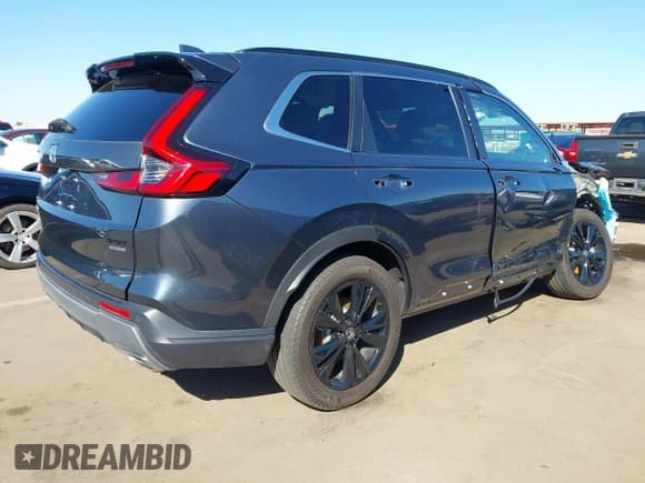 ✅ 2024 Honda CR-V Sport Touring • VIN: 7FARS6H92RE017831 • Lot: 43529864. Listed on IAAI with 19,709 mi. Free auction sales archive from the USA and detailed vehicle history report at DreamBid. Image 4.