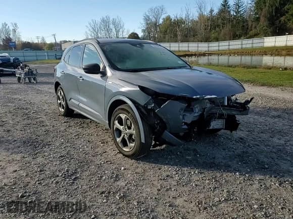 ✅ 2024 Ford Escape ST-Line • VIN: 1FMCU9MN8RUA26407 • Lot: 90408655. Wystawiony na Copart z przebiegiem 27 899 mil. Bezpłatny archiwum sprzedaży aukcyjnych z USA i szczegółowy raport historii pojazdu na DreamBid. Zdjęcie 14.
