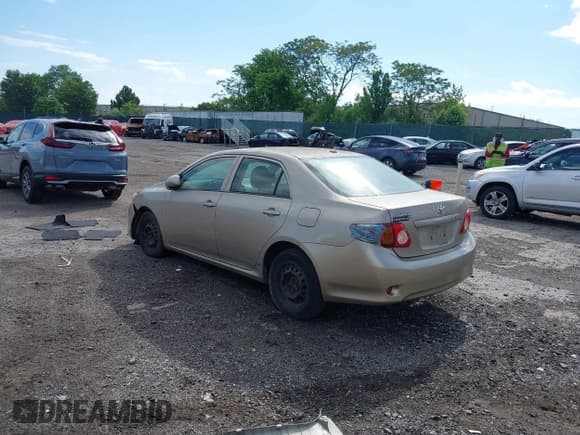 ✅ 2009 Toyota Corolla • VIN: 2T1BU40EX9C022039 • Lot: 42230127. Listed on IAAI with 131,506 mi. Free auction sales archive from the USA and detailed vehicle history report at DreamBid. Image 3.