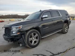 2020 Chevrolet Suburban Premier z VIN 1GNSKJKC3LR214133, wystawiony jako Copart lot #46688485 z przebiegiem 198 449 mil mil oraz Czysty tytuł • Clean title. Historia ofert i sprzedaży dostępna na DreamBid. Obrazek 1.