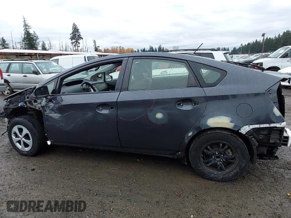 ✅ 2013 Toyota Prius Three • VIN: JTDKN3DU0D1672486 • Lot: 43628486. Wystawiony na IAAI z przebiegiem Nie podano. Bezpłatny archiwum sprzedaży aukcyjnych z USA i szczegółowy raport historii pojazdu na DreamBid. Zdjęcie 15.