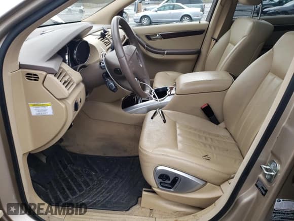 ✅ 2006 Mercedes-Benz R 5.0L • VIN: 4JGCB75E56A013748 • Лот: 82248334. Опубликован ранее на Copart с пробегом 68 954 миль. Бесплатный доступ к архиву аукционных продаж из США и подробный отчёт об истории автомобиля на DreamBid. Изображение 7.