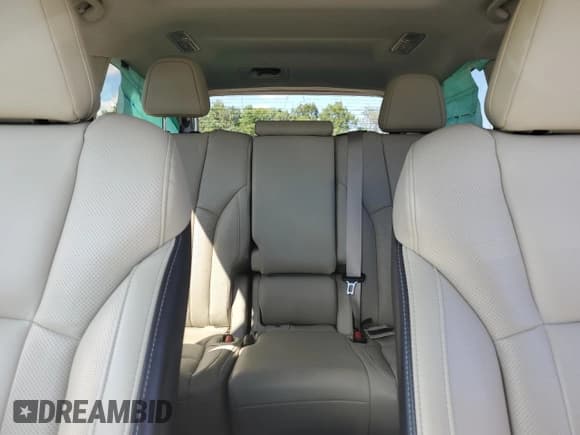 ✅ 2022 Subaru Ascent Limited • VIN: 4S4WMALD3N3406245 • Lot: 71863325. Wystawiony na Copart z przebiegiem Nie podano. Bezpłatny archiwum sprzedaży aukcyjnych z USA i szczegółowy raport historii pojazdu na DreamBid. Zdjęcie 10.