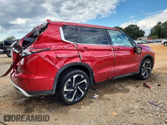 ✅ 2022 Mitsubishi Outlander SE • VIN: JA4J3UA84NZ084540 • Lot: 84631165. Wystawiony na Copart z przebiegiem Nie podano. Bezpłatny archiwum sprzedaży aukcyjnych z USA i szczegółowy raport historii pojazdu na DreamBid. Zdjęcie 3.