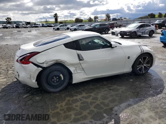 ✅ 2019 Nissan 370Z Nismo • VIN: JN1AZ4EH4KM421718 • Lot: 49014265. Wystawiony na Copart z przebiegiem 28 921 mil. Bezpłatny archiwum sprzedaży aukcyjnych z USA i szczegółowy raport historii pojazdu na DreamBid. Zdjęcie 3.