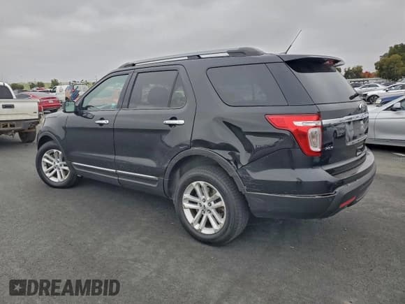 ✅ 2015 Ford Explorer XLT • VIN: 1FM5K8D88FGC28130 • Lot: 94696695. Wystawiony na Copart z przebiegiem 125 587 mil. Bezpłatny archiwum sprzedaży aukcyjnych z USA i szczegółowy raport historii pojazdu na DreamBid. Zdjęcie 2.