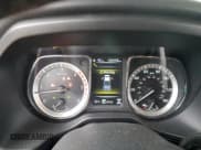 ✅ 2016 Nissan Titan Platinum Reserve • VIN: 1N6BA1F44GN517415 • Лот: 90220425. Опубликован ранее на Copart с пробегом 169 558 миль. Бесплатный доступ к архиву аукционных продаж из США и подробный отчёт об истории автомобиля на DreamBid. Изображение 9.