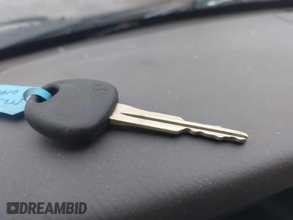 ✅ 2006 Hyundai Elantra GLS • VIN: KMHDN46D86U215577 • Lot: 41210894. Wystawiony na IAAI z przebiegiem 154 459 mil. Bezpłatny archiwum sprzedaży aukcyjnych z USA i szczegółowy raport historii pojazdu na DreamBid. Zdjęcie 11.