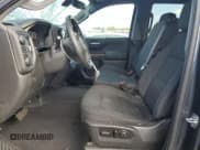 ✅ 2020 Chevrolet Silverado 1500 RST • VIN: 3GCUYEET1LG182480 • Lot: 72550704. Wystawiony na Copart z przebiegiem 39 357 mil. Bezpłatny archiwum sprzedaży aukcyjnych z USA i szczegółowy raport historii pojazdu na DreamBid. Zdjęcie 7.