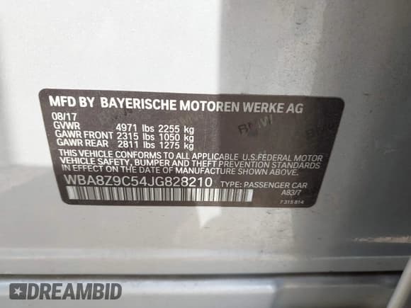 ✅ 2018 BMW 3 Series 330i xDrive • VIN: WBA8Z9C54JG828210 • Lot: 42468521. Wystawiony na IAAI z przebiegiem 72 741 mil. Bezpłatny archiwum sprzedaży aukcyjnych z USA i szczegółowy raport historii pojazdu na DreamBid. Zdjęcie 9.