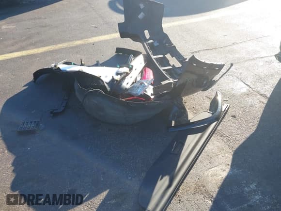 ✅ 2017 Jeep Grand Cherokee Laredo • VIN: 1C4RJEAG7HC888205 • Lot: 43769488. Listed on IAAI with 106,680 mi. Free auction sales archive from the USA and detailed vehicle history report at DreamBid. Image 12.