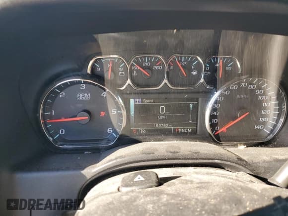 ✅ 2015 Chevrolet Suburban LT • VIN: 1GNSKJKC6FR183335 • Lot: 77527414. Wystawiony na Copart z przebiegiem 169 762 mil. Bezpłatny archiwum sprzedaży aukcyjnych z USA i szczegółowy raport historii pojazdu na DreamBid. Zdjęcie 9.