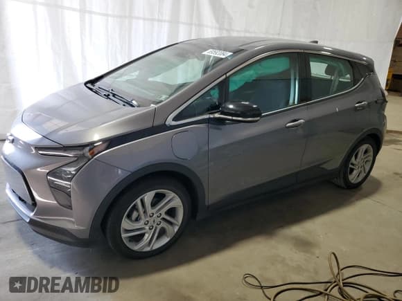 ✅ 2023 Chevrolet Bolt EV 1LT • VIN: 1G1FW6S08P4194751 • Lot: 69592084. Wystawiony na Copart z przebiegiem 26 676 mil. Bezpłatny archiwum sprzedaży aukcyjnych z USA i szczegółowy raport historii pojazdu na DreamBid. Zdjęcie 1.