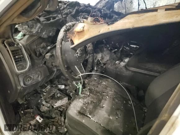 ✅ 2023 Ram 2500 Big Horn • VIN: 3C6UR5JL6PG598136 • Lot: 59113975. Wystawiony na Copart z przebiegiem Nie podano. Bezpłatny archiwum sprzedaży aukcyjnych z USA i szczegółowy raport historii pojazdu na DreamBid. Zdjęcie 8.