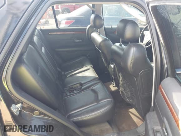 ✅ 2007 Cadillac SRX • VIN: 1GYEE63A670175761 • Lot: 43323975. Wystawiony na IAAI z przebiegiem 235 117 mil. Bezpłatny archiwum sprzedaży aukcyjnych z USA i szczegółowy raport historii pojazdu na DreamBid. Zdjęcie 8.