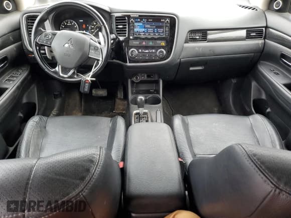✅ 2016 Mitsubishi Outlander GT • VIN: JA4JZ4AX6GZ054609 • Lot: 86527045. Listed on Copart with 229,833 mi. Free auction sales archive from the USA and detailed vehicle history report at DreamBid. Image 8.
