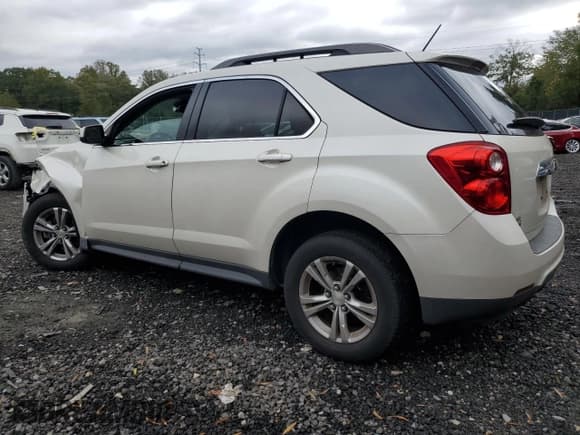 ✅ 2015 Chevrolet Equinox LT • VIN: 1GNALBEK1FZ107250 • Лот: 86608555. Опубликован ранее на Copart с пробегом 122 056 миль. Бесплатный доступ к архиву аукционных продаж из США и подробный отчёт об истории автомобиля на DreamBid. Изображение 2.