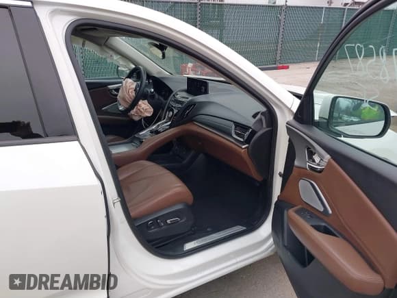✅ 2019 Acura RDX Technology • VIN: 5J8TC2H54KL003602 • Лот: 41778587. Опубликован ранее на IAAI с пробегом 122 031 миль. Бесплатный доступ к архиву аукционных продаж из США и подробный отчёт об истории автомобиля на DreamBid. Изображение 5.