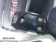 ✅ 2018 GMC Acadia SLE • VIN: 1GKKNKLA9JZ224640 • Lot: 42566158. Listed on IAAI with 196,481 mi. Free auction sales archive from the USA and detailed vehicle history report at DreamBid. Image 11.