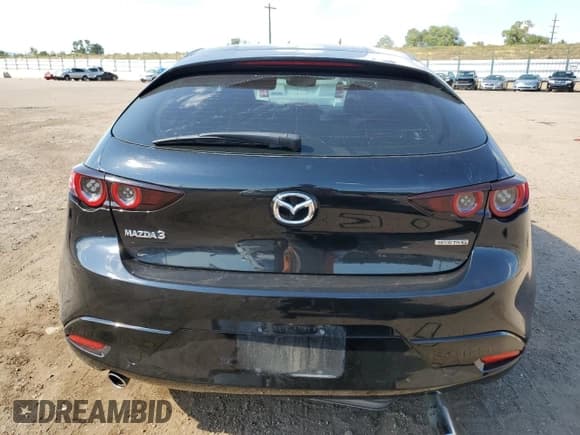 ✅ 2021 Mazda 3 Select • VIN: JM1BPAKLXM1404036 • Lot: 70122285. Wystawiony na Copart z przebiegiem 34 929 mil. Bezpłatny archiwum sprzedaży aukcyjnych z USA i szczegółowy raport historii pojazdu na DreamBid. Zdjęcie 6.