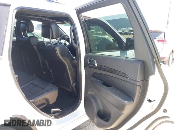 ✅ 2020 Jeep Grand Cherokee Limited • VIN: 1C4RJFBG7LC277104 • Лот: 42444807. Опубликован ранее на IAAI с пробегом 92 830 миль. Бесплатный доступ к архиву аукционных продаж из США и подробный отчёт об истории автомобиля на DreamBid. Изображение 8.