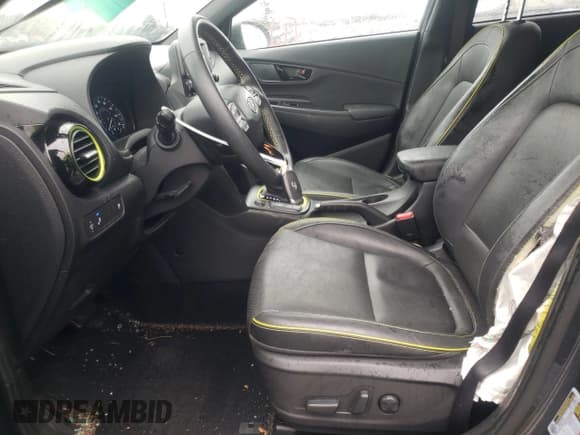 ✅ 2018 Hyundai Kona Limited • VIN: KM8K3CA57JU117477 • Лот: 49286844. Опубликован ранее на Copart с пробегом 43 182 миль. Бесплатный доступ к архиву аукционных продаж из США и подробный отчёт об истории автомобиля на DreamBid. Изображение 7.