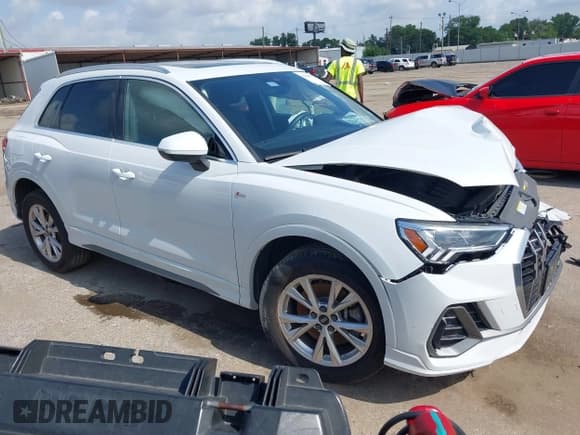 ✅ 2023 Audi Q3 S line Premium Plus • VIN: WA1EECF39P1027254 • Lot: 42428352. Listed on IAAI with 18,435 mi. Free auction sales archive from the USA and detailed vehicle history report at DreamBid. Image 1.