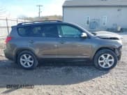 ✅ 2009 Toyota RAV4 Limited • VIN: JTMZF31V295010532 • Lot: 43675304. Listed on IAAI with 79,669 mi. Free auction sales archive from the USA and detailed vehicle history report at DreamBid. Image 13.