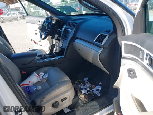 ✅ 2012 Ford Explorer XLT • VIN: 1FMHK7D84CGA66662 • Lot: 43638362. Wystawiony na IAAI z przebiegiem 157 989 mil. Bezpłatny archiwum sprzedaży aukcyjnych z USA i szczegółowy raport historii pojazdu na DreamBid. Zdjęcie 5.