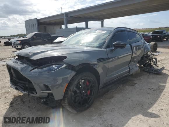 ✅ 2023 Aston Martin DBX 707 • VIN: SD7VUJBW2PTV07234 • Лот: 50228345. Опубликован ранее на Copart с пробегом Не указан. Бесплатный доступ к архиву аукционных продаж из США и подробный отчёт об истории автомобиля на DreamBid. Изображение 1.