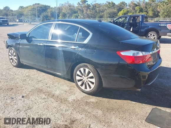 ✅ 2015 Honda Accord EX-L • VIN: 1HGCR3F88FA019109 • Лот: 43695015. Опубликован ранее на IAAI с пробегом 169 833 миль. Бесплатный доступ к архиву аукционных продаж из США и подробный отчёт об истории автомобиля на DreamBid. Изображение 3.