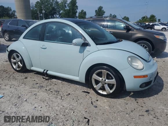 ✅ 2010 Volkswagen Beetle • VIN: 3VWRG3AGXAM033079 • Лот: 65014115. Опубликован ранее на Copart с пробегом 133 800 миль. Бесплатный доступ к архиву аукционных продаж из США и подробный отчёт об истории автомобиля на DreamBid. Изображение 4.